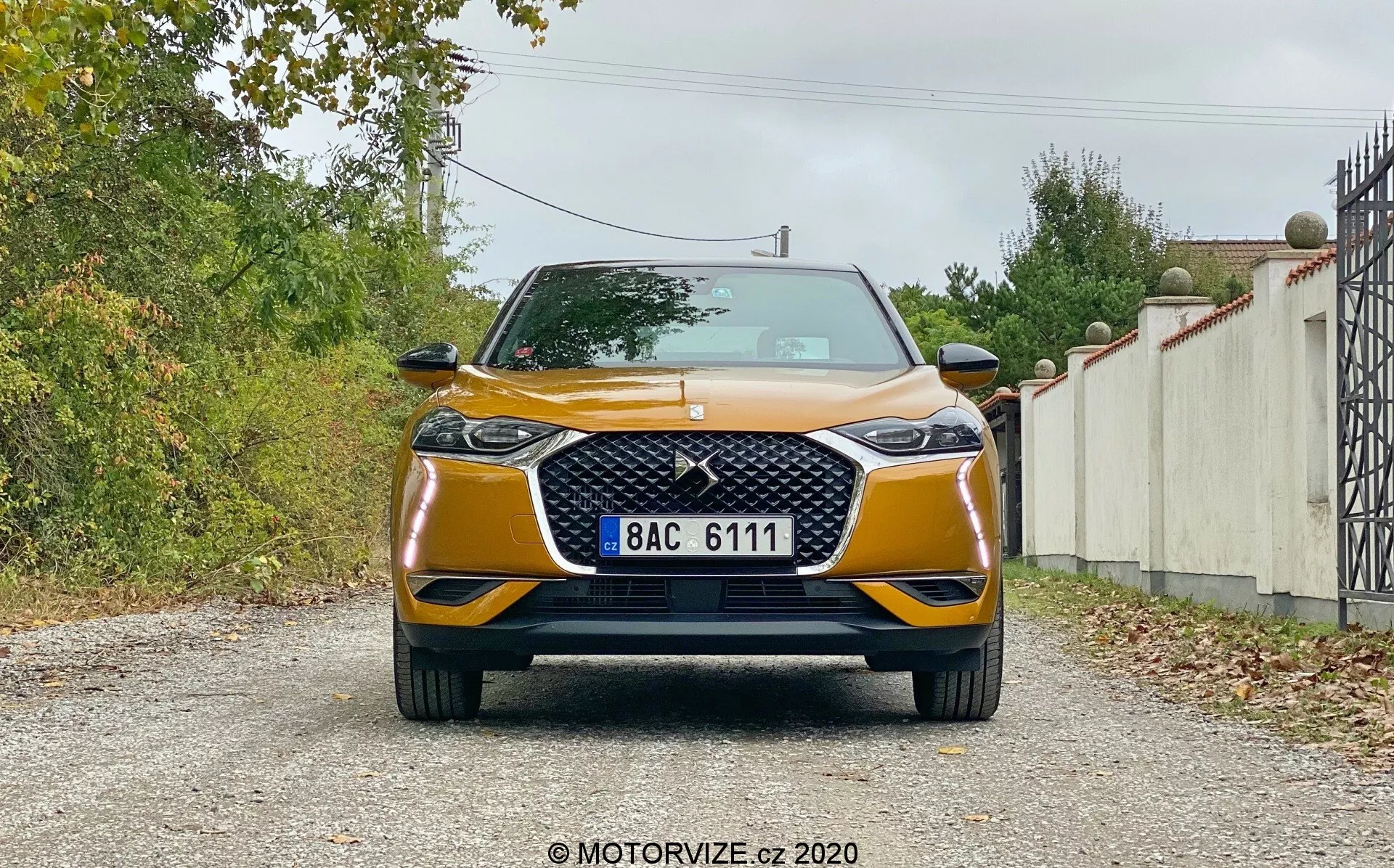 DS Automobiles DS 3 Crossback 2019 - Elegancki i nowoczesny kompaktowy SUV z wyróżniającym się designem, dynamicznymi osiągami i zaawansowanymi funkcjami