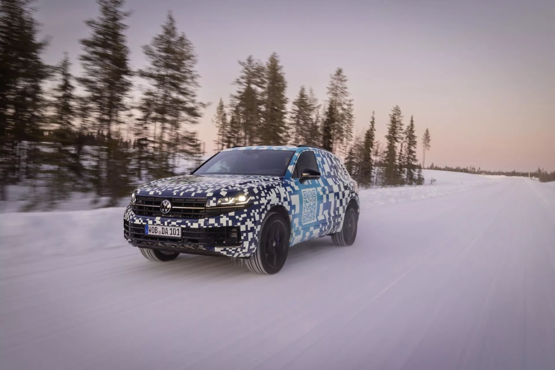 Model Volkswagen Touareg III z liftingiem na 2023 rok zaprezentowany z ulepszonym designem, zaawansowaną technologią i lepszą wydajnością
